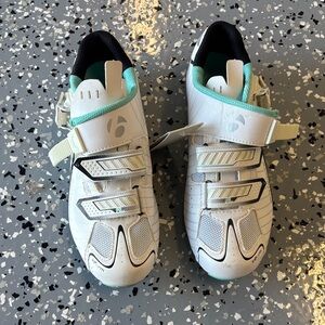 Women's Bontrager inform clip in road shoe